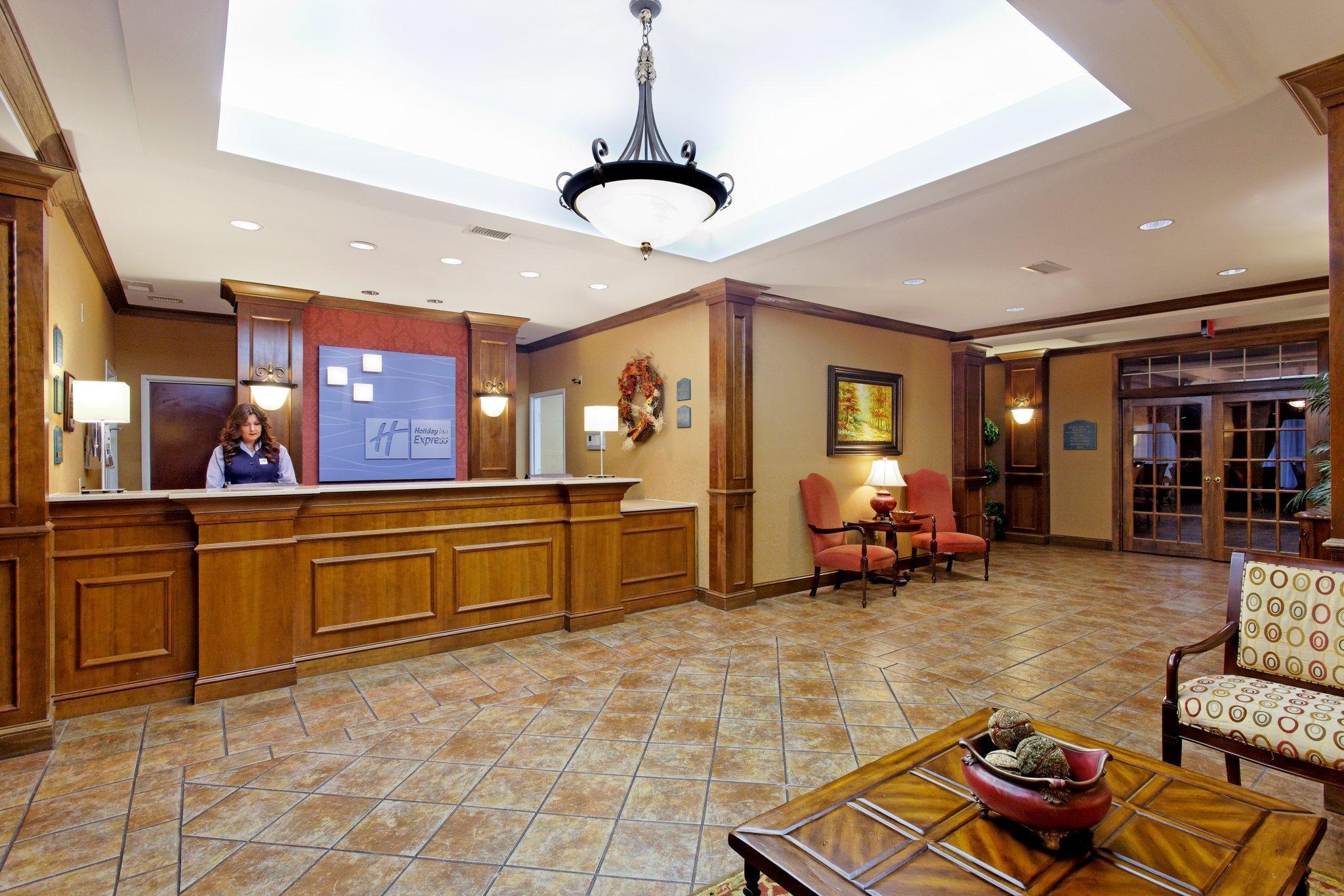 Holiday Inn Express & Suites Tupelo By Ihg Eksteriør billede