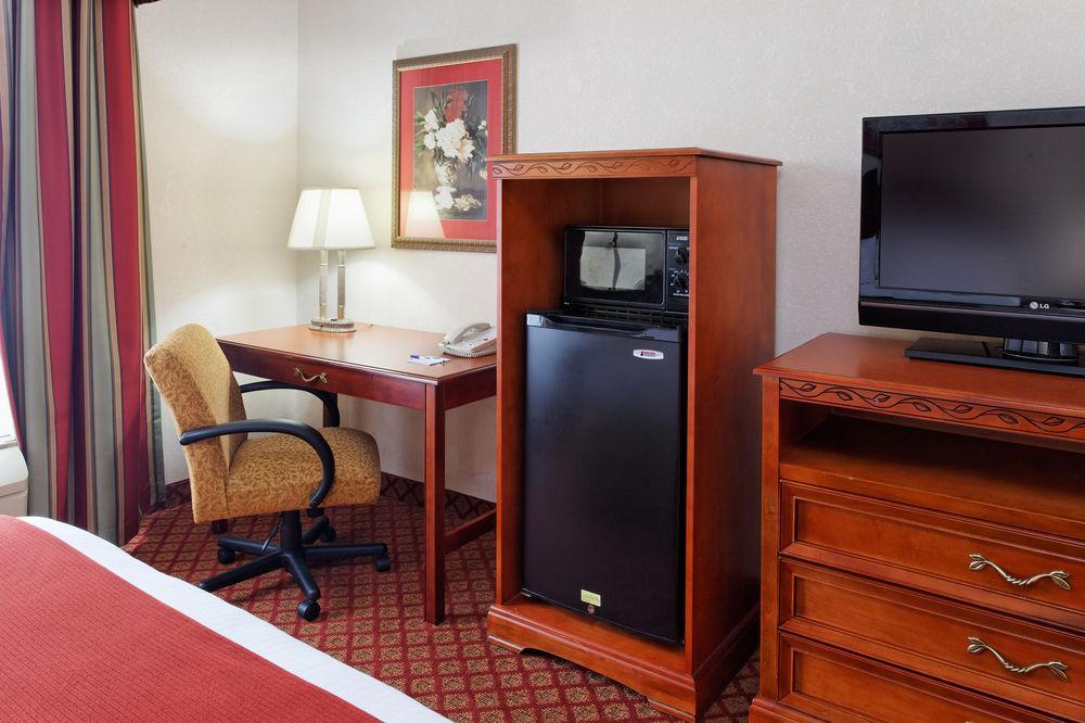 Holiday Inn Express & Suites Tupelo By Ihg Værelse billede