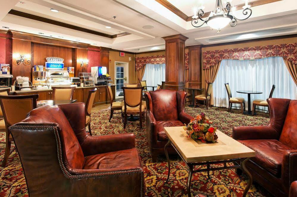 Holiday Inn Express & Suites Tupelo By Ihg Restaurant billede