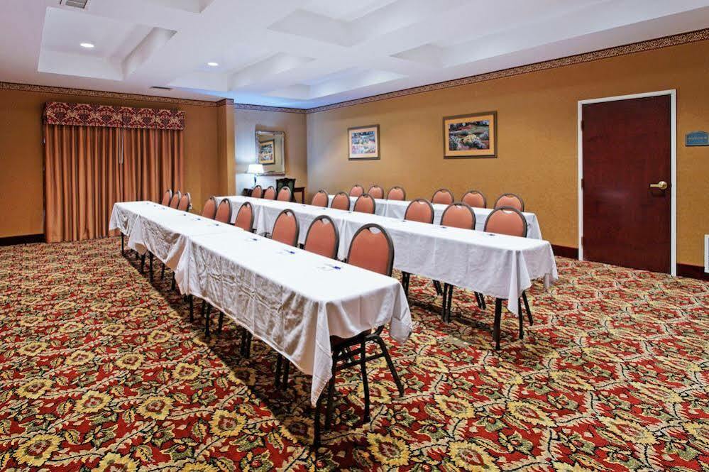 Holiday Inn Express & Suites Tupelo By Ihg Faciliteter billede
